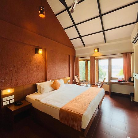 Wayanad Silverwoods Forest Resort & Spa Padinjarathara Экстерьер фото