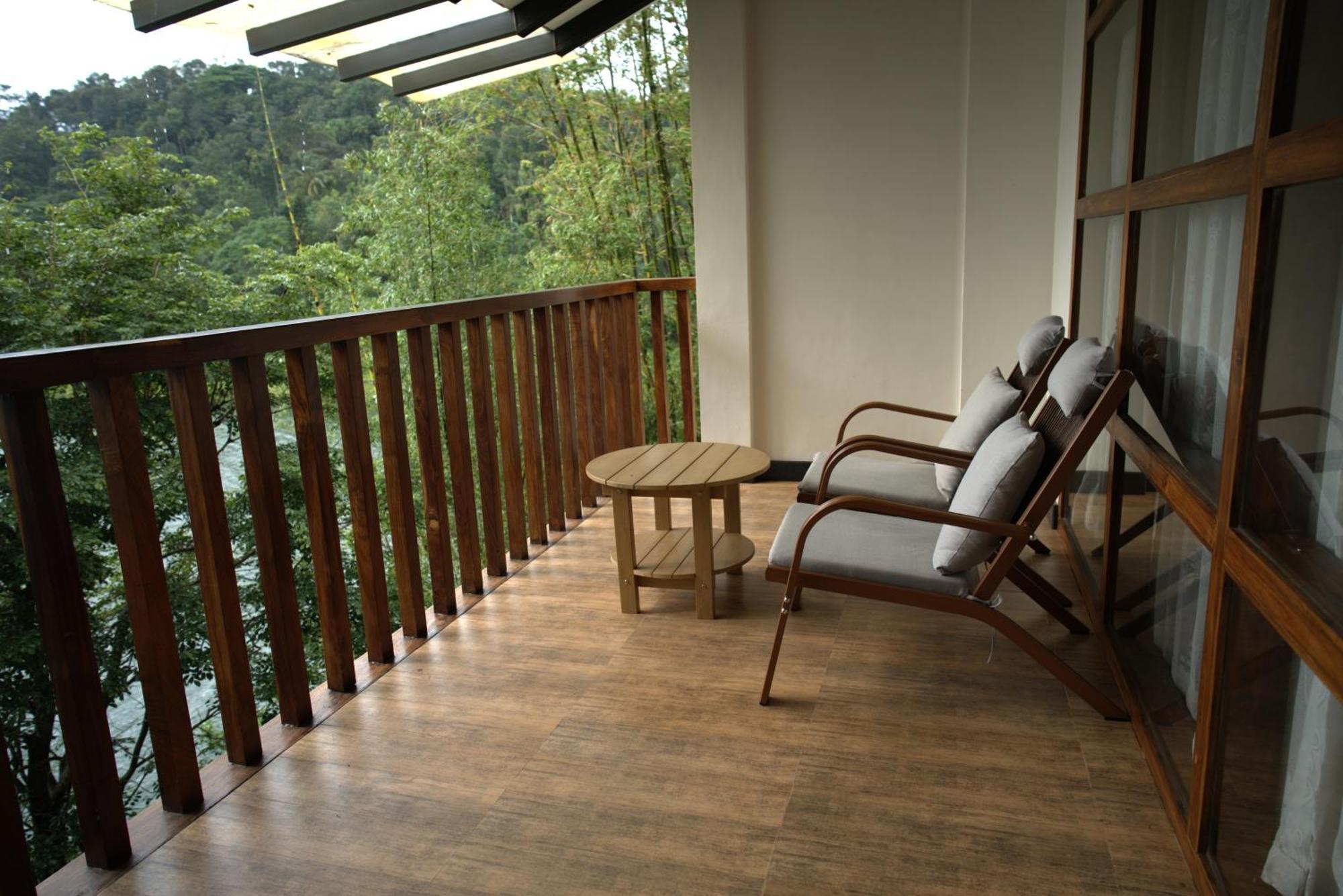 Wayanad Silverwoods Forest Resort & Spa Padinjarathara Экстерьер фото